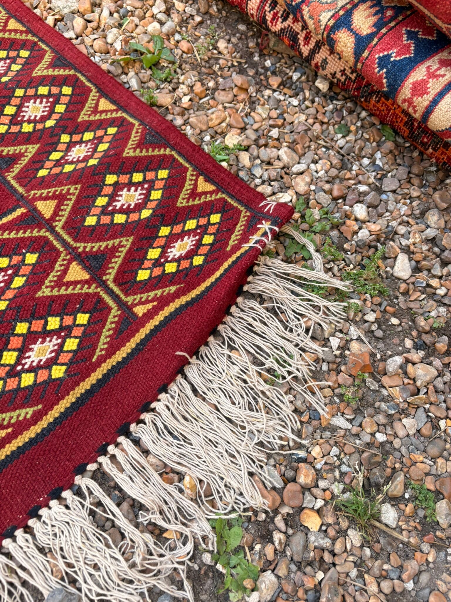 Vintage Boho Chic Berber Kilim Rug 200x115 Wool Tunisia Red