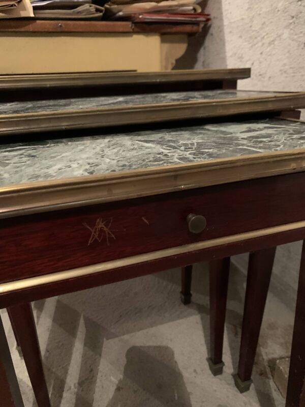 3 tables gigogne en marbre vert et acajou