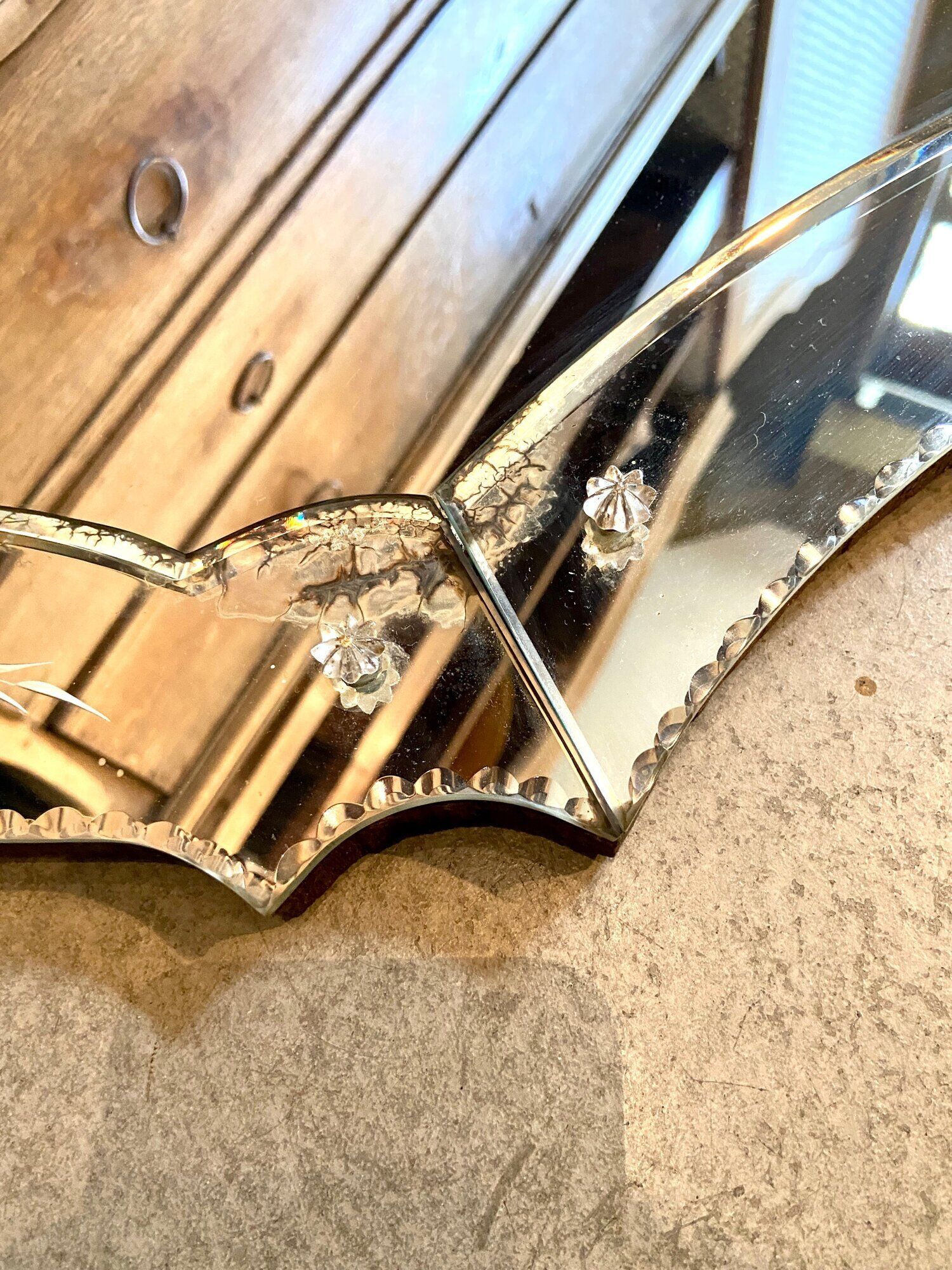 Venetian mirror 84 x 58 cm