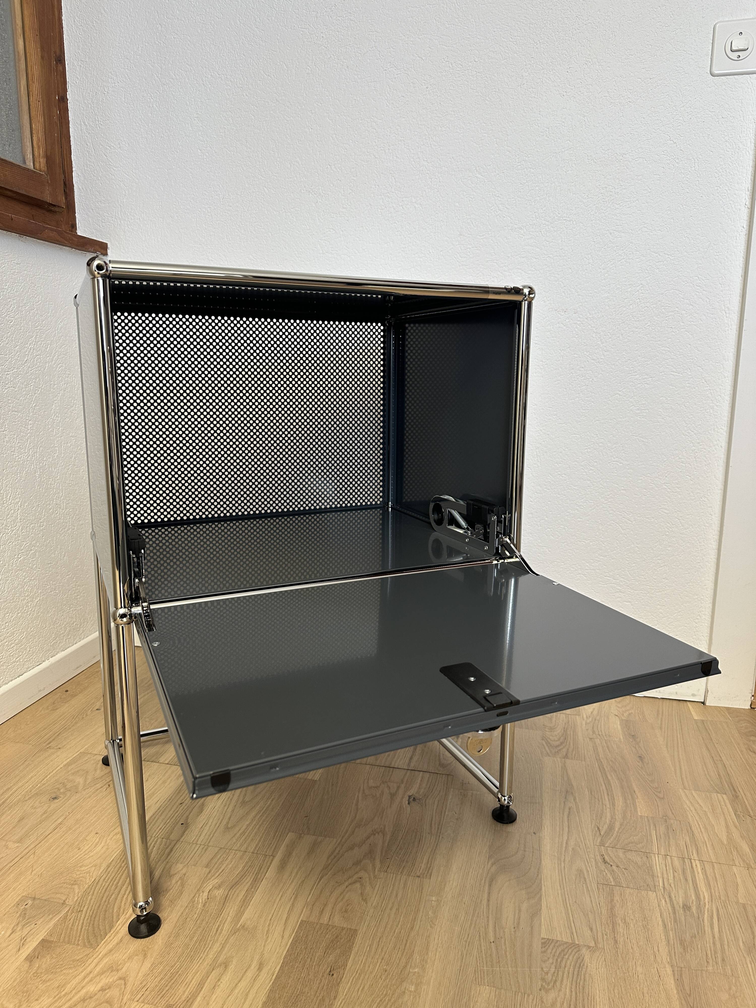 USM Haller side table in Anthracite Grey