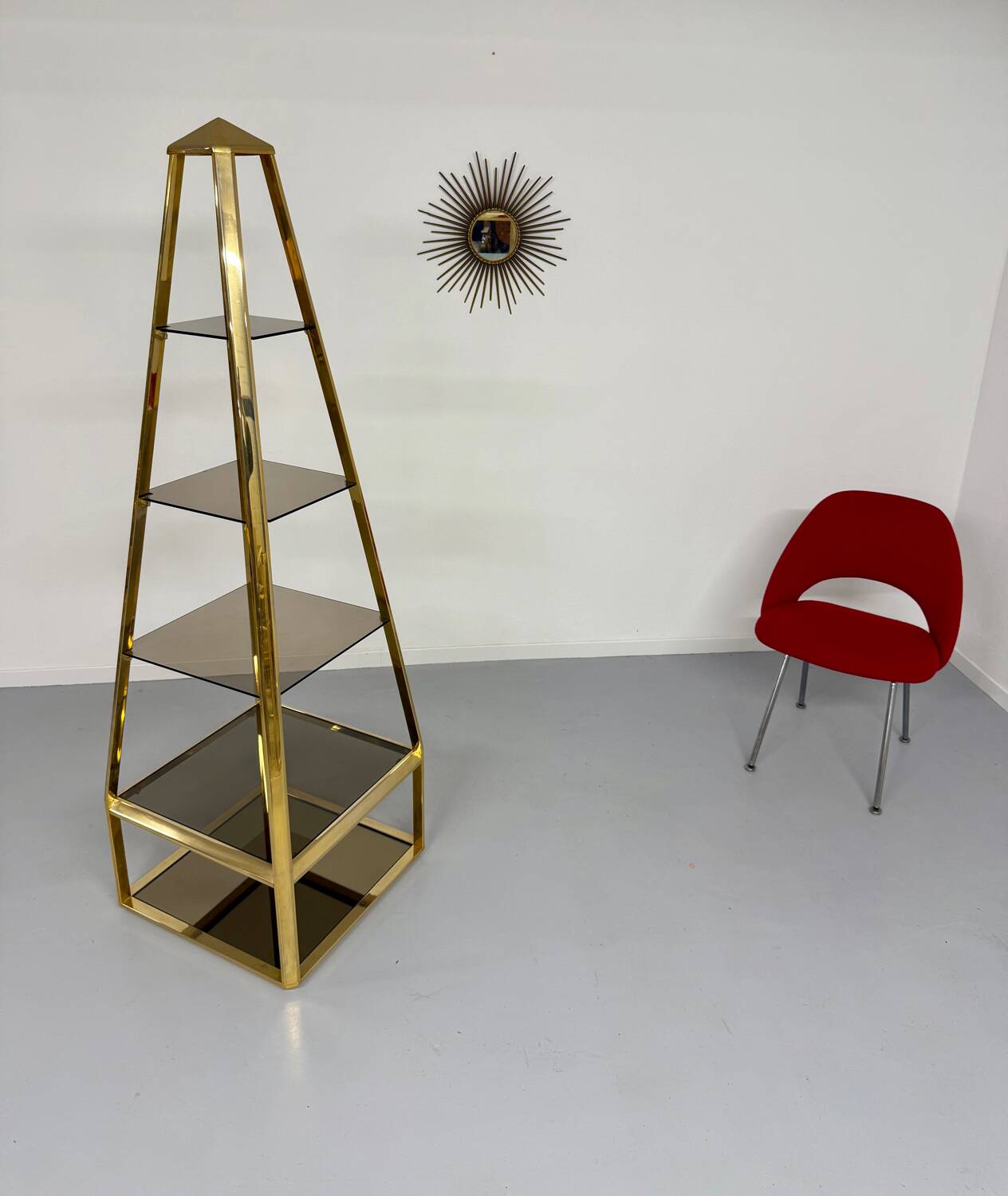Pyramid Shelf, Hollywood Regency design, Gold Brass, Smoked Glass, 1960s