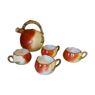 Set théière de Lucien Michelaud pour Limoges en forme de pomme