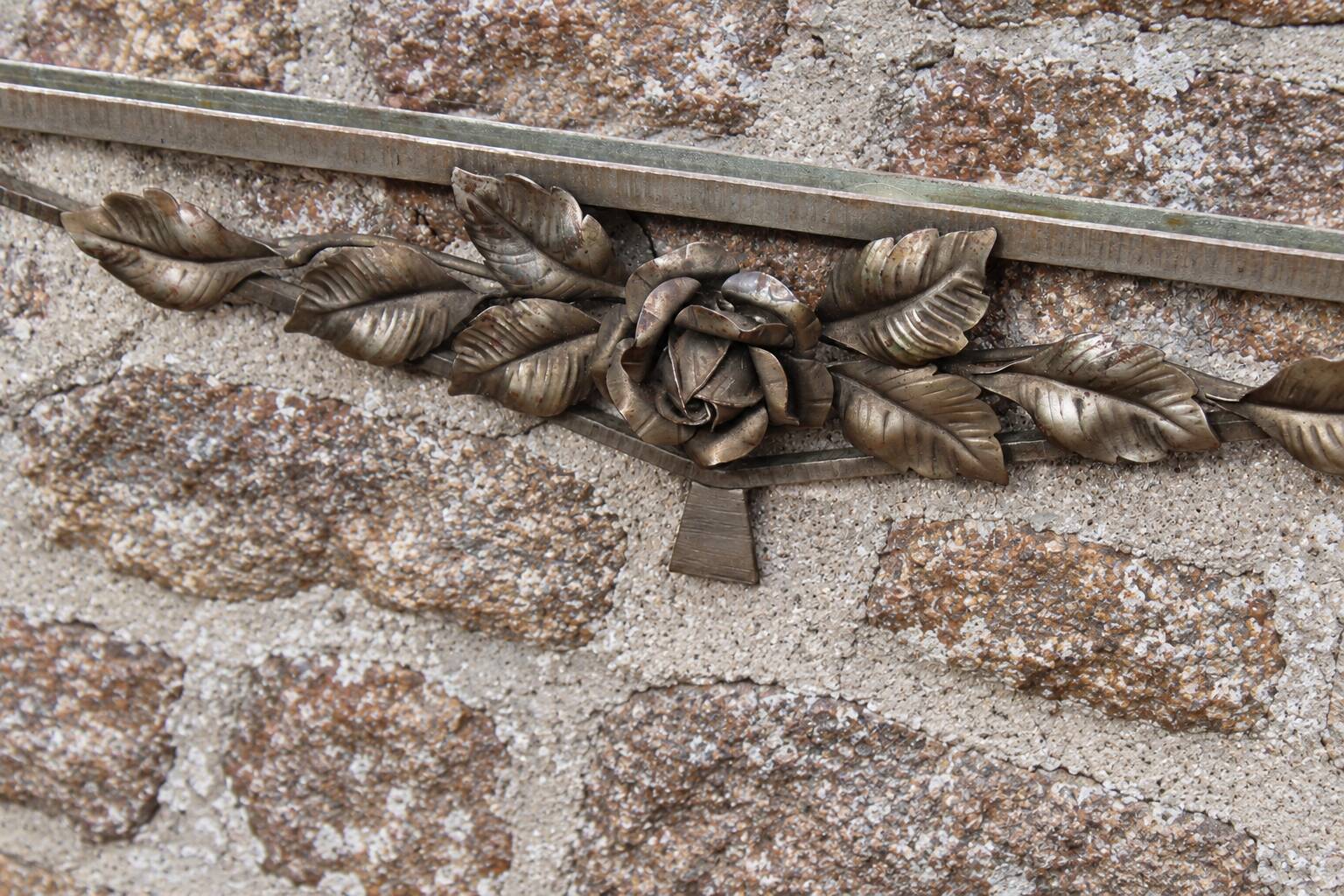 Antique Art Deco metal mirror with rose decoration – vintage wall mirror ann