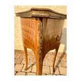 Table form heart in style Louis XV marquetry