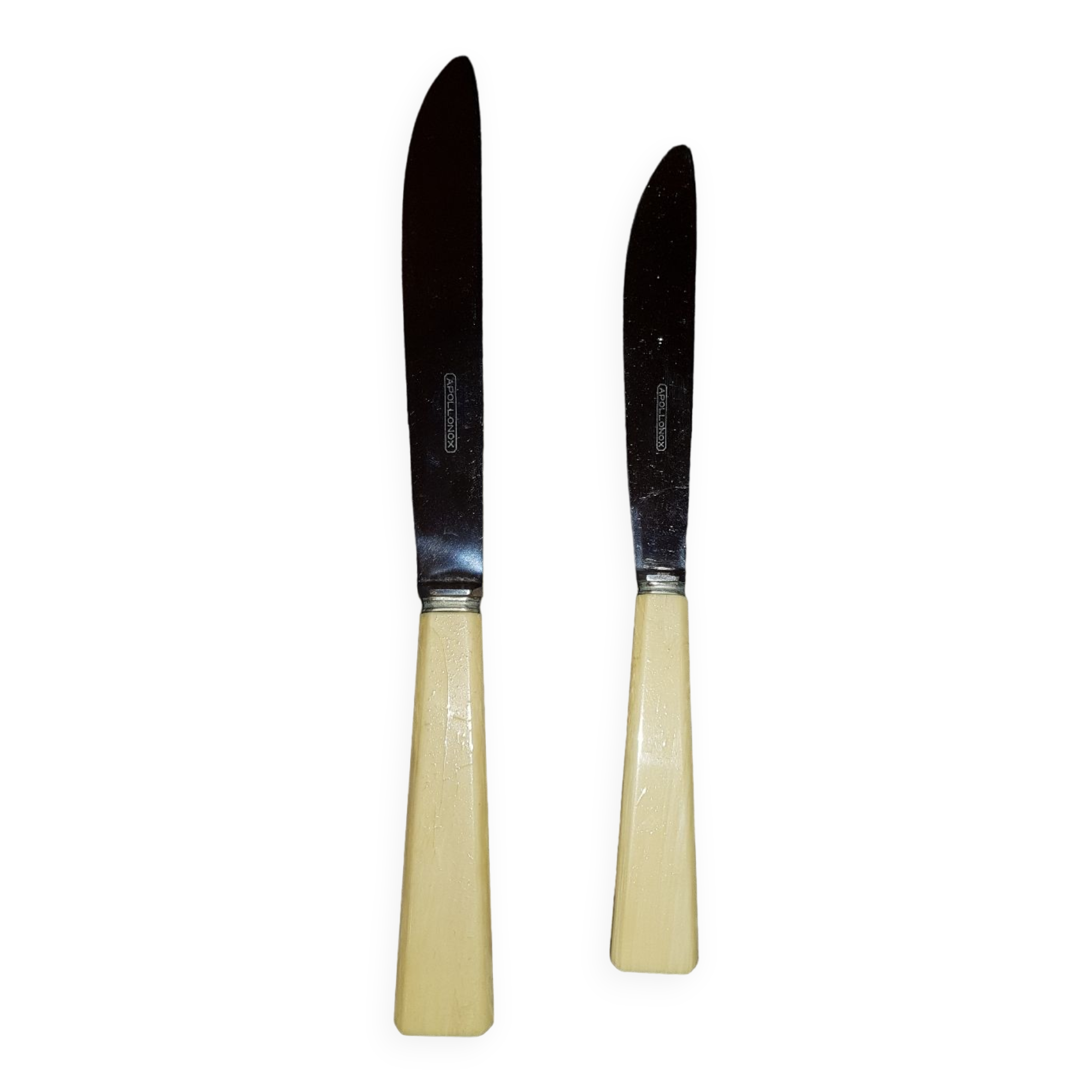 Cutlery set 24 knives in their case.