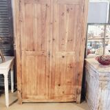 Armoire parisienne ancienne