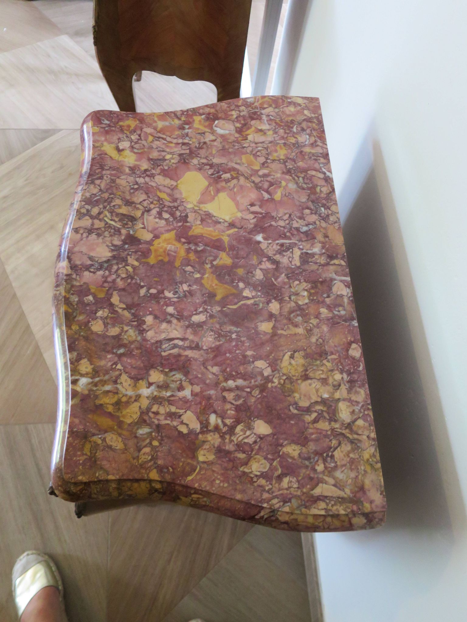 Paire de 2 chevets-louis xv-marqueterie-2 tiroirs-marbre rose
