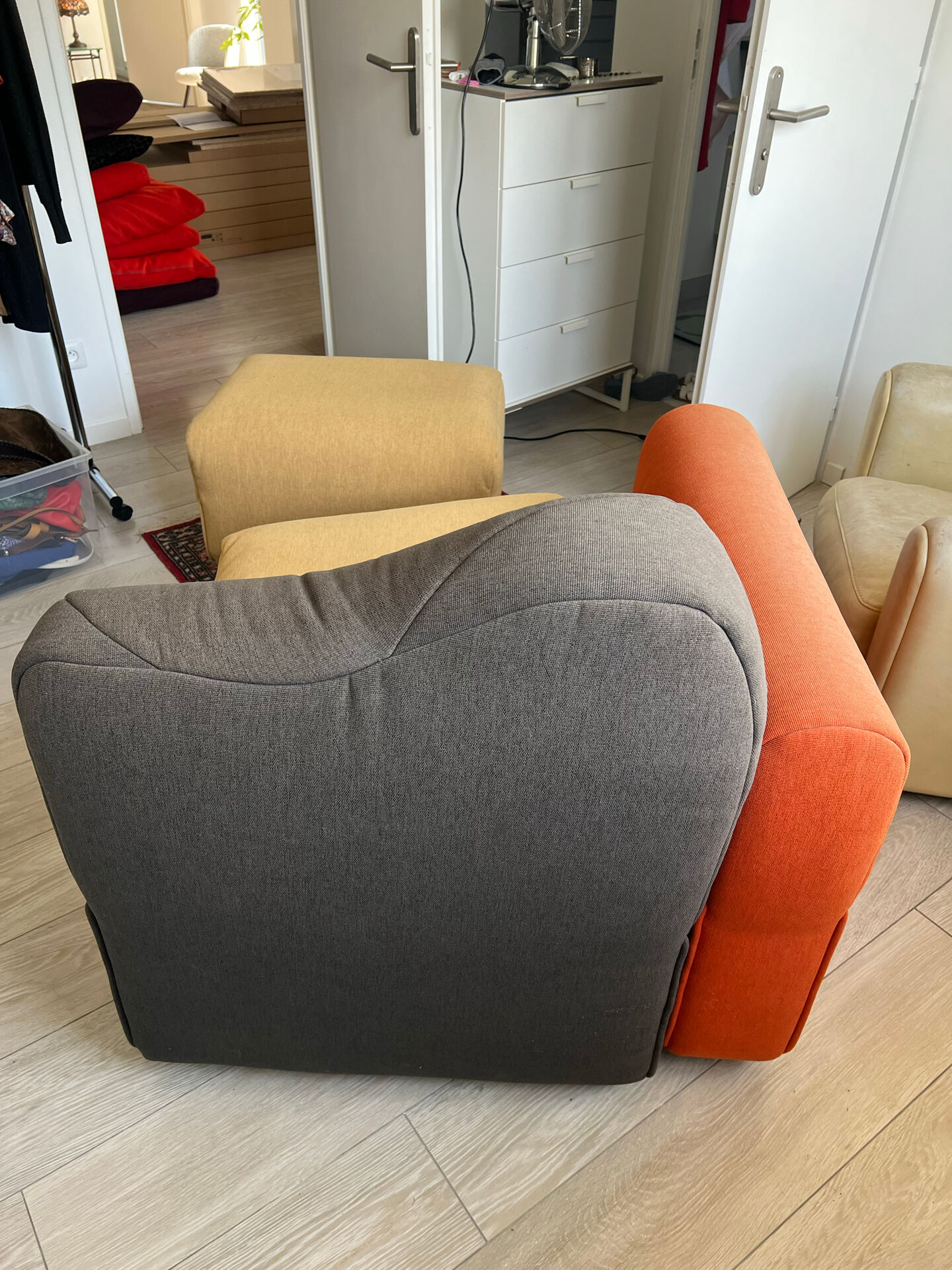 Fauteuil et pouf Cassina Cannaregio - Gaetano Pesce