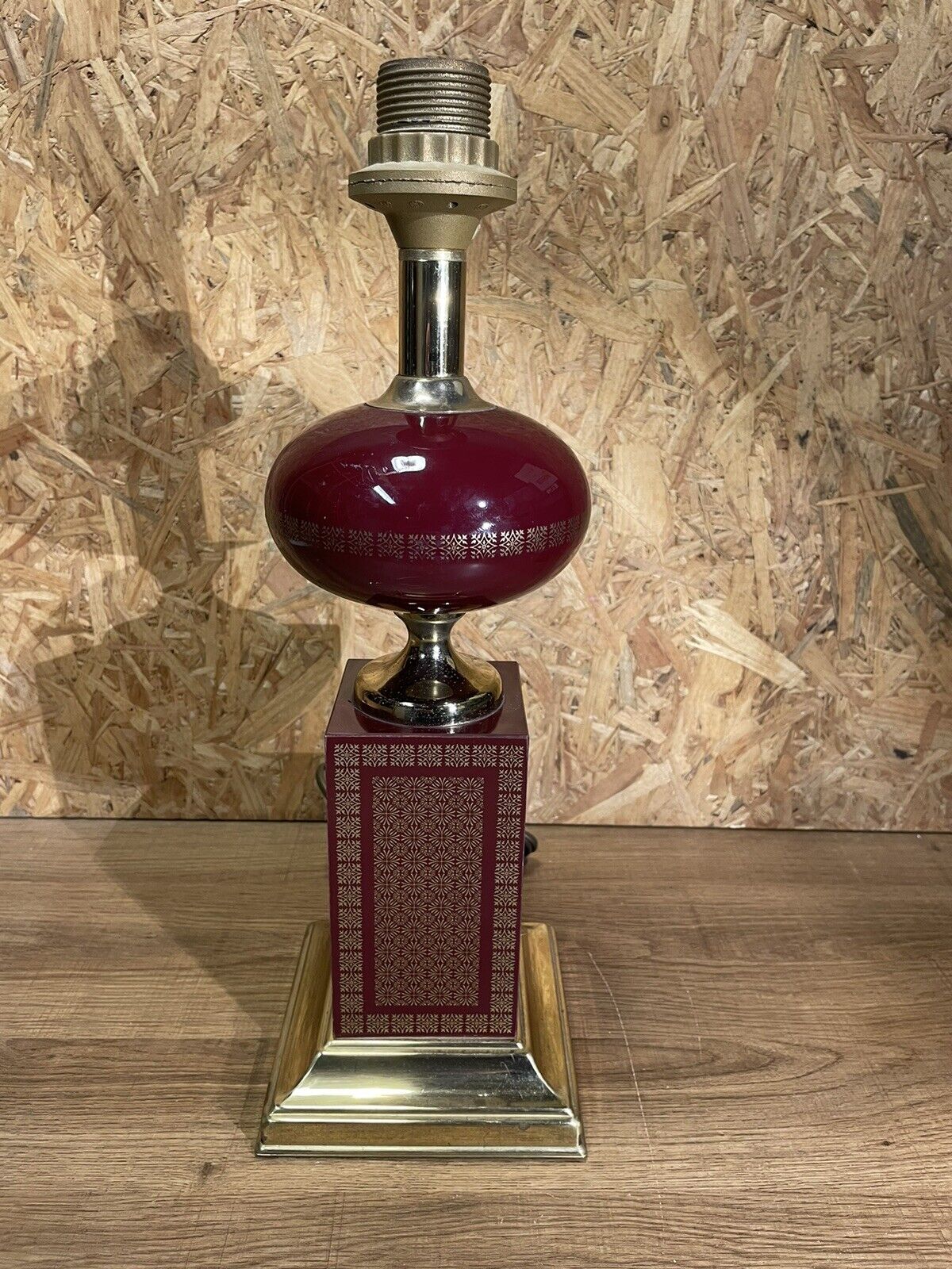 Old 70's lamp, "barber" design, lacquer and gilding, vintage