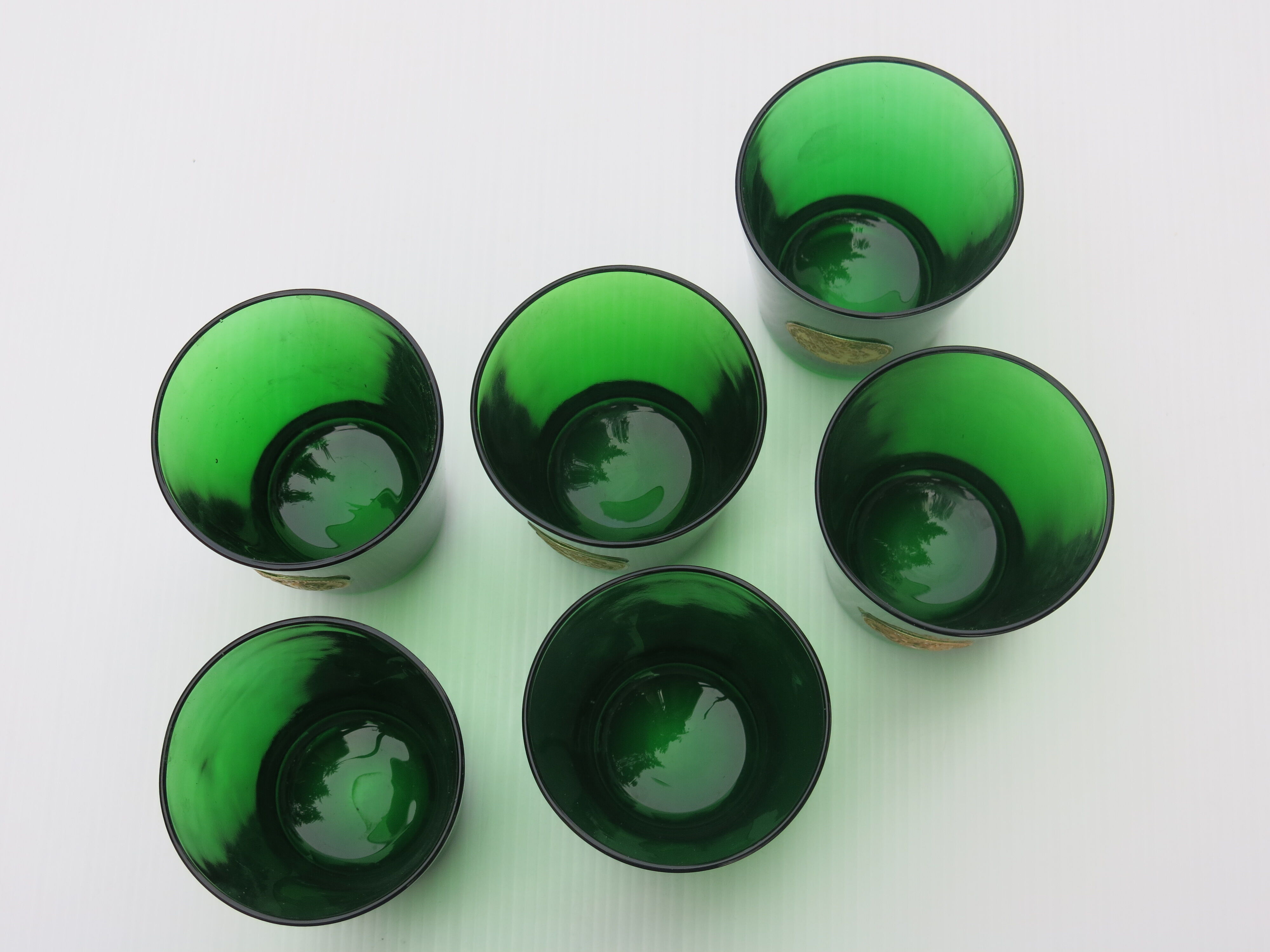 6 water glasses of green colors in very good