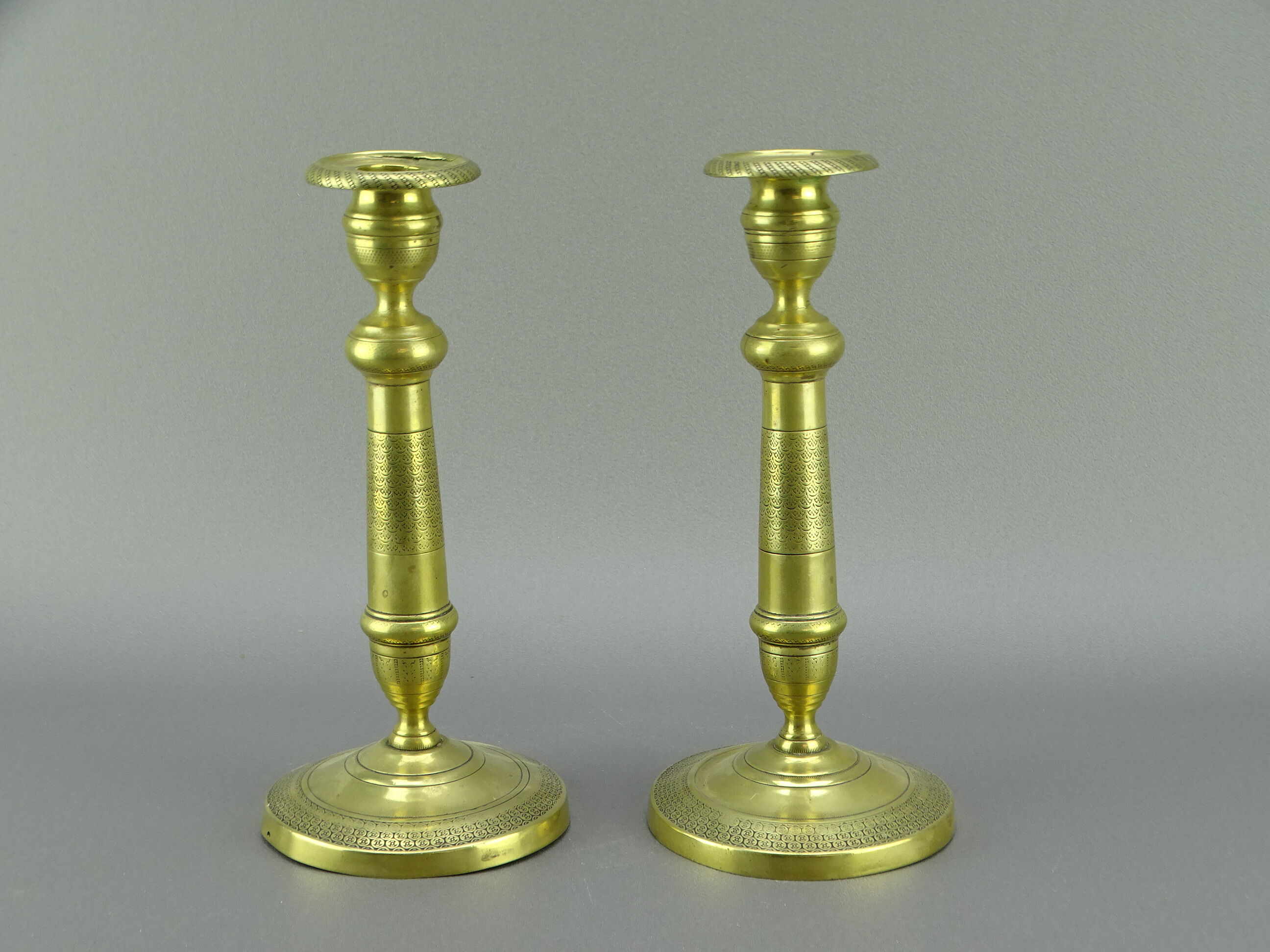 Pair of vintage candlesticks Restoration