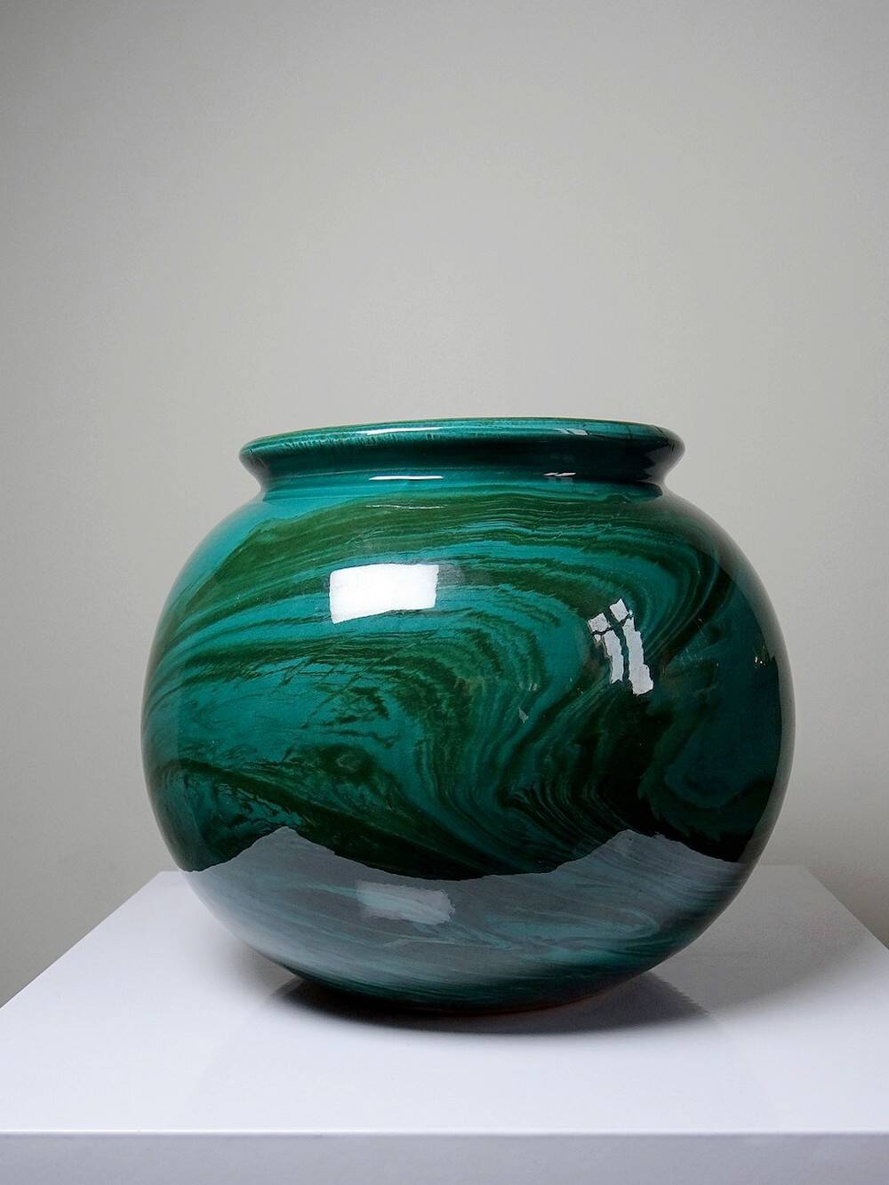 Large ceramic ball vase, art deco style, shade of green, vintage
