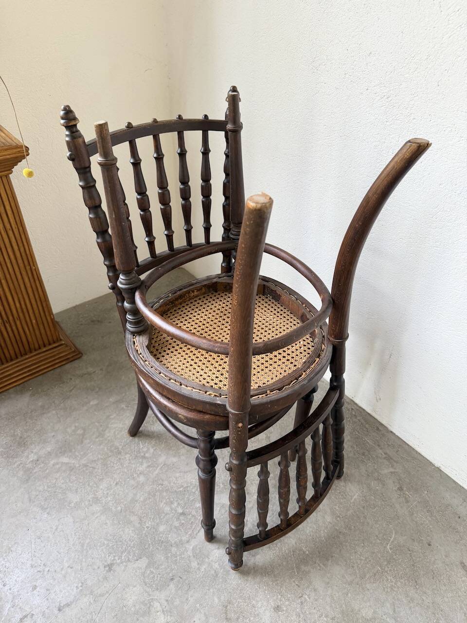 Set of 4 Fischel cane bistro chairs n019