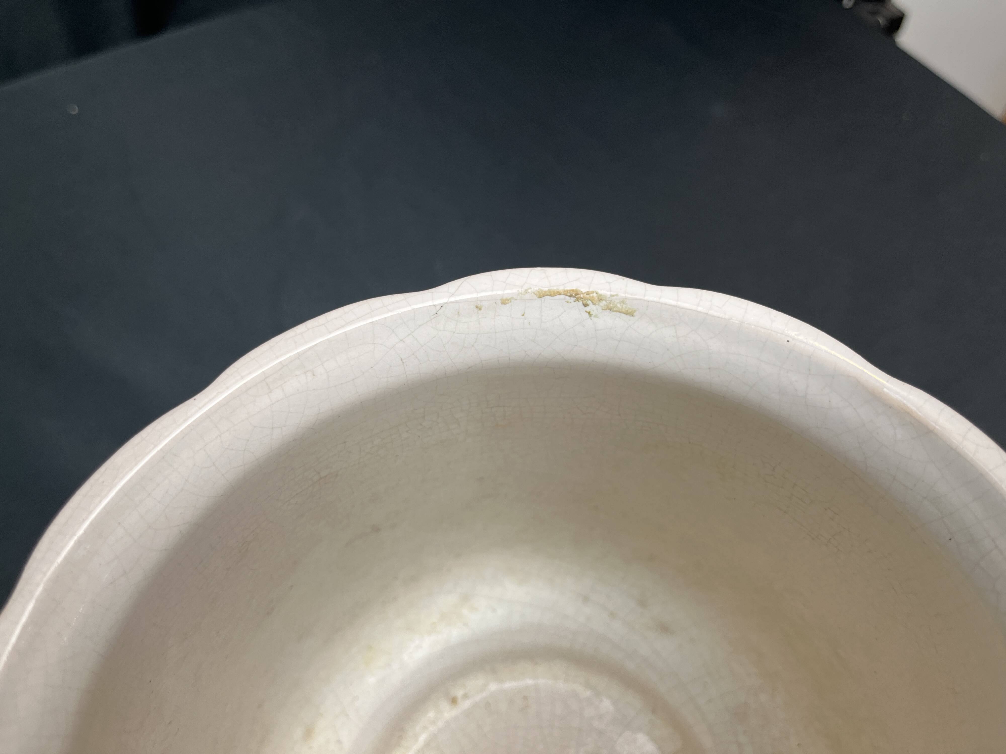Art Deco, crackled ceramic cache pot by Songden circa 1940.