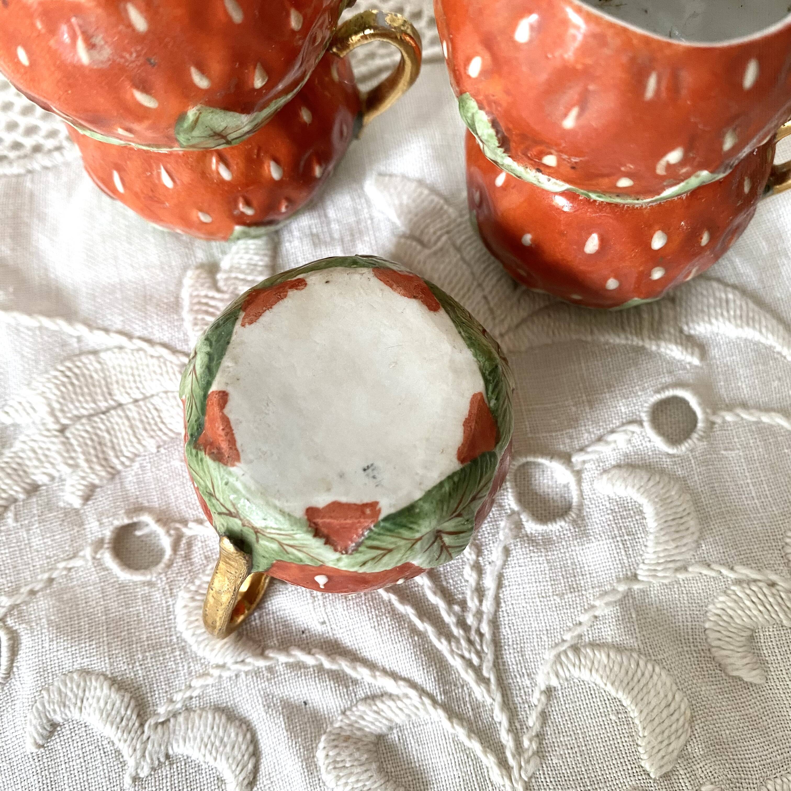 Miniature Strawberry Slushie Cups
