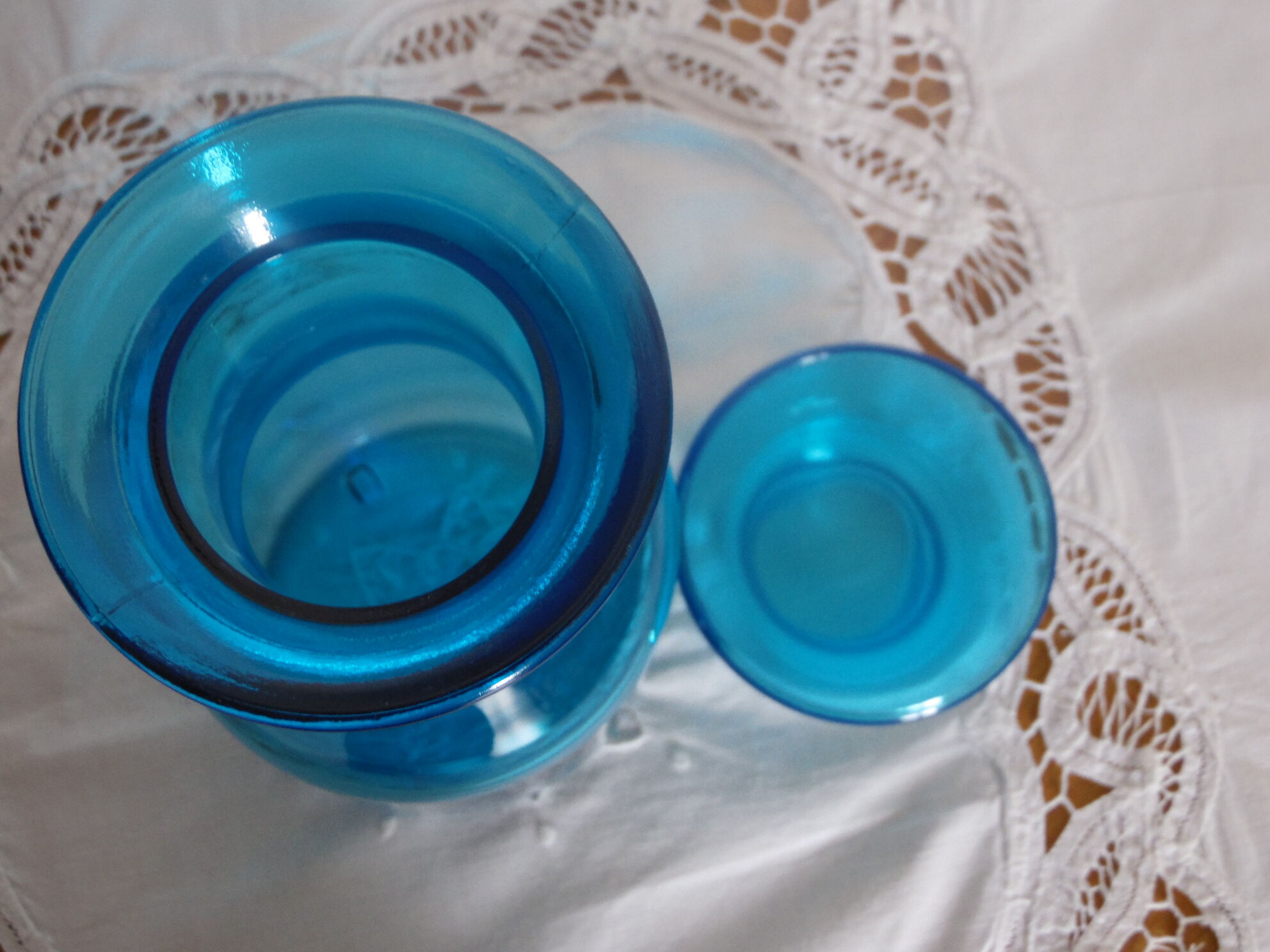 Large turquoise bottle lift 70's.