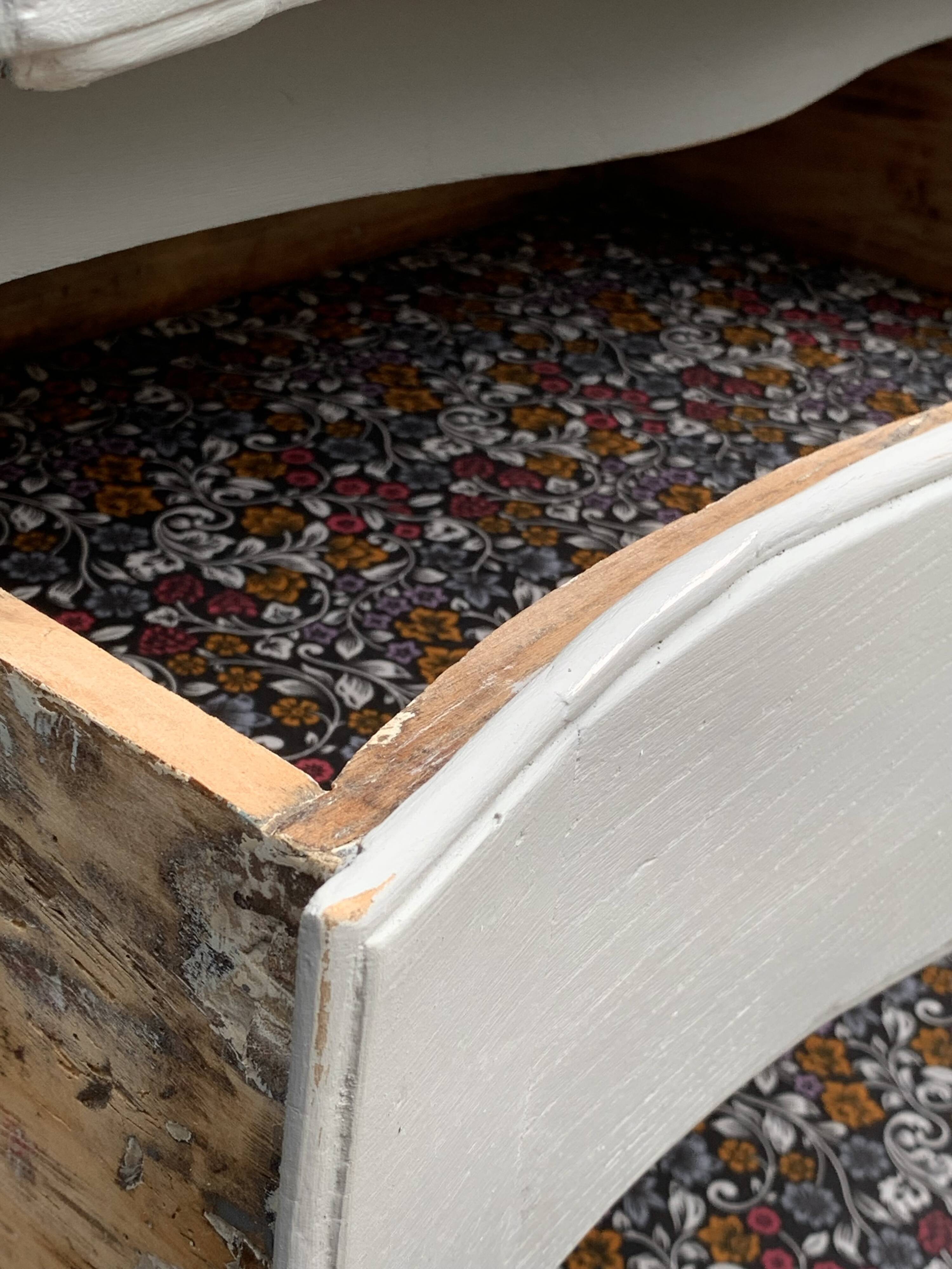 Louis XV style chest of drawers 1900