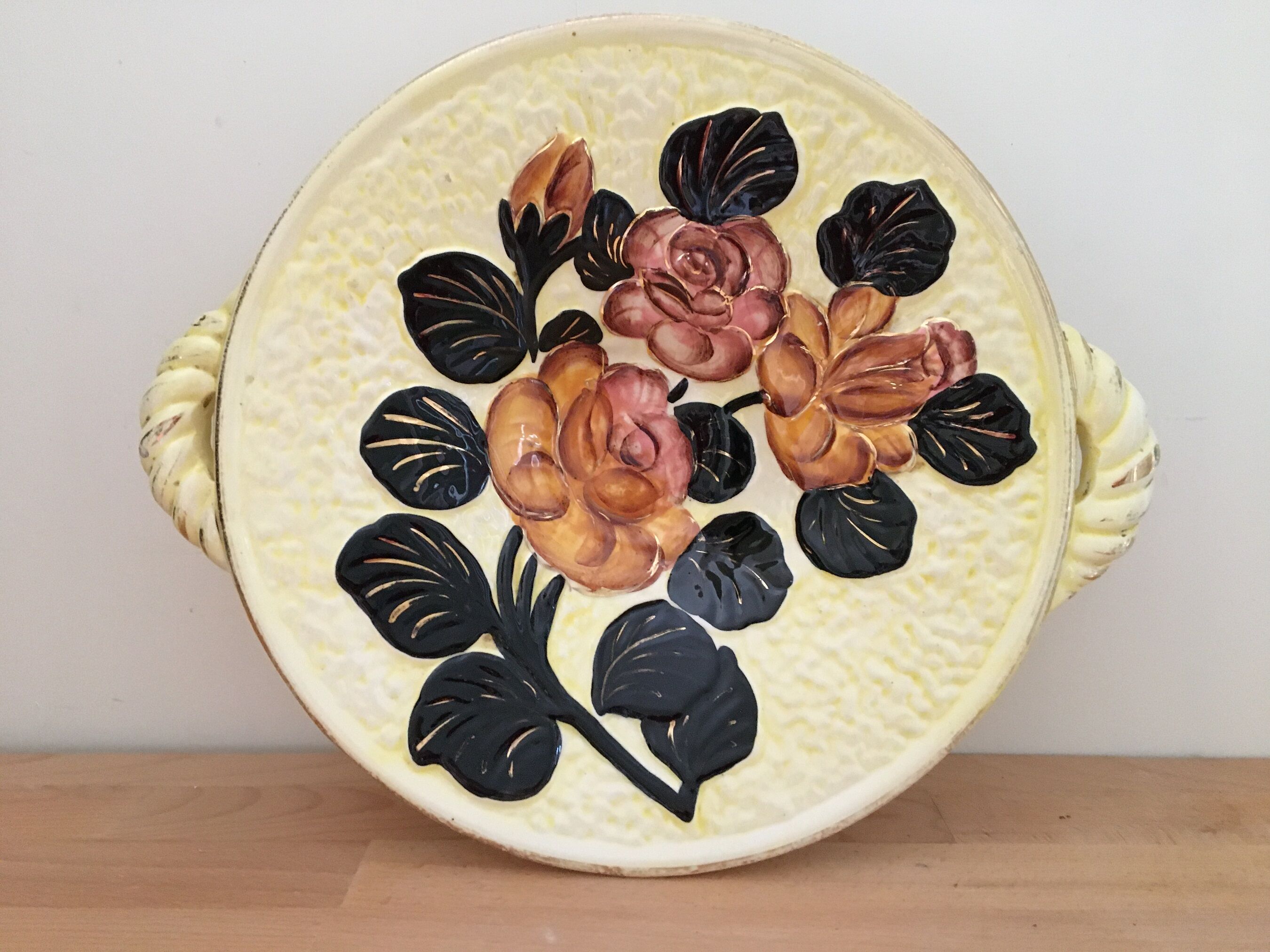 Old plate in ceramic (barbotine pottery) signed vallauris