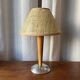 Lampe chrome & bois, abat-jour esprit osier