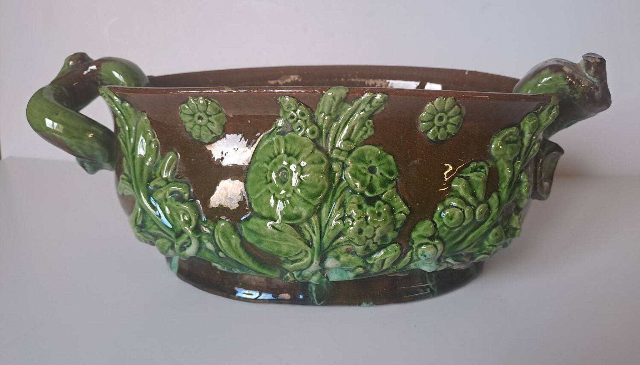 Jardinière en barbotine