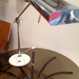 To ask desk lamp design R. Carruther for Leuka