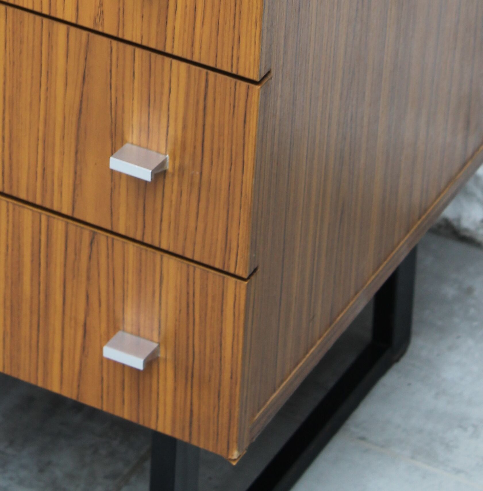 Pierre Guariche wardrobe for vintage Meurop 1960