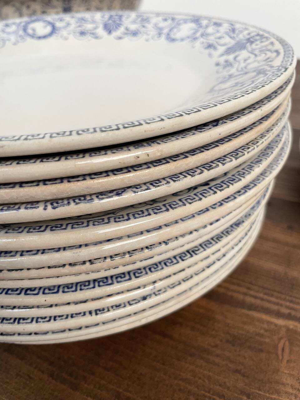 Set of 23 pieces of Marie Louise ironstone service