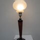 Lampe de table style art déco en bois de couleur noyer