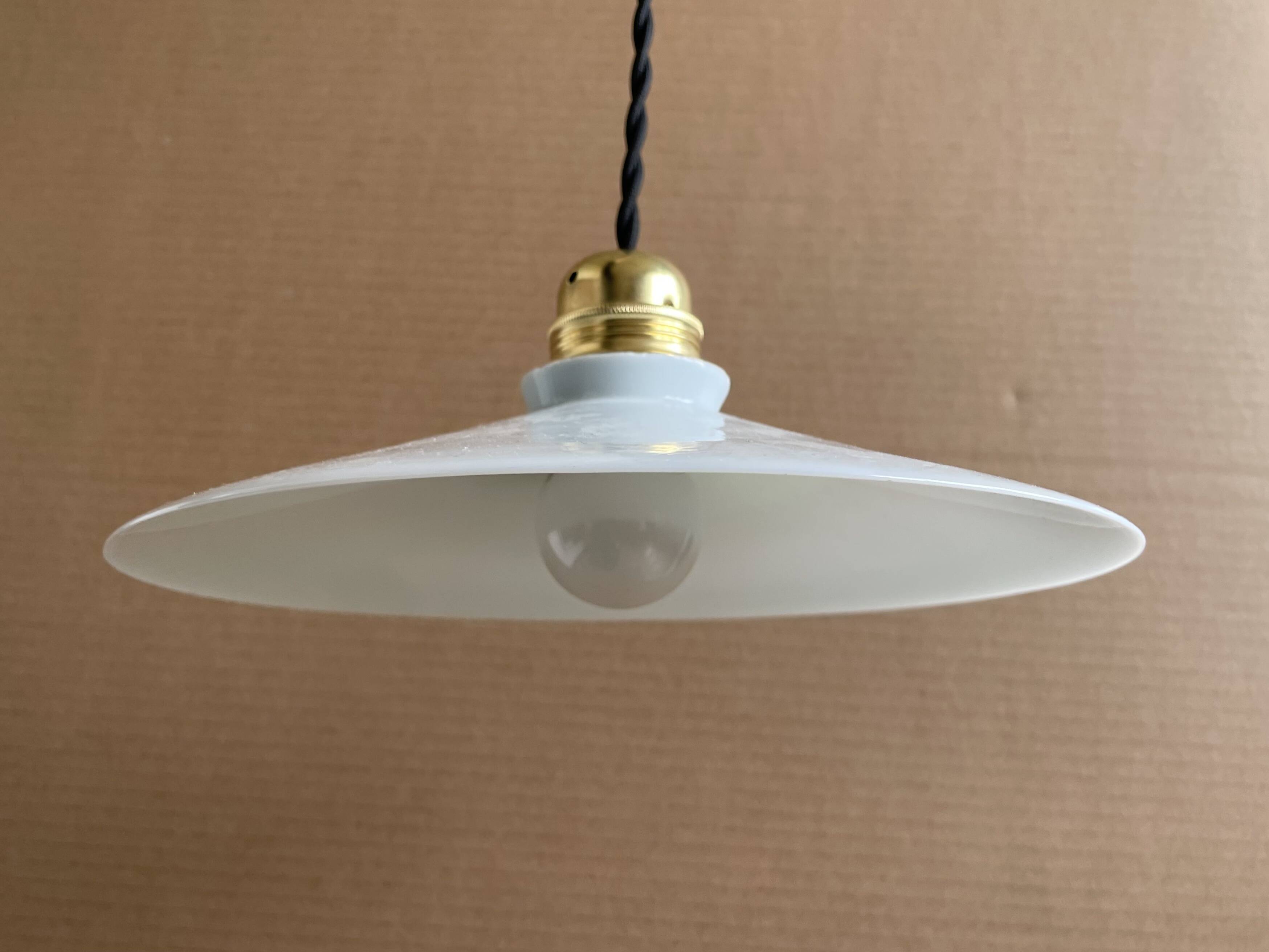 Suspension opaline ancienne