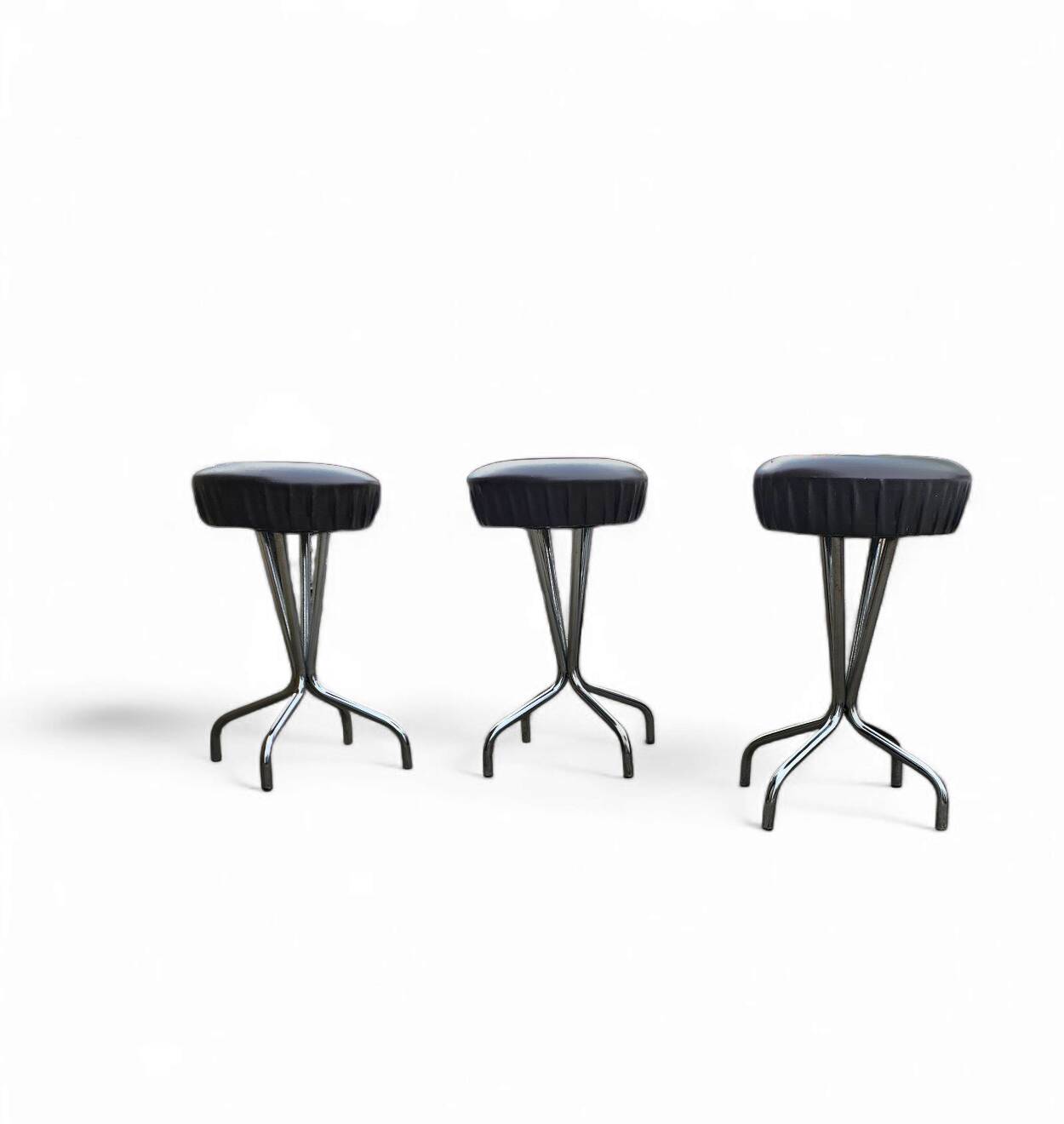 3 x stool / black top / chrome frame / 1970s  / Height 53 Depth 40 cm