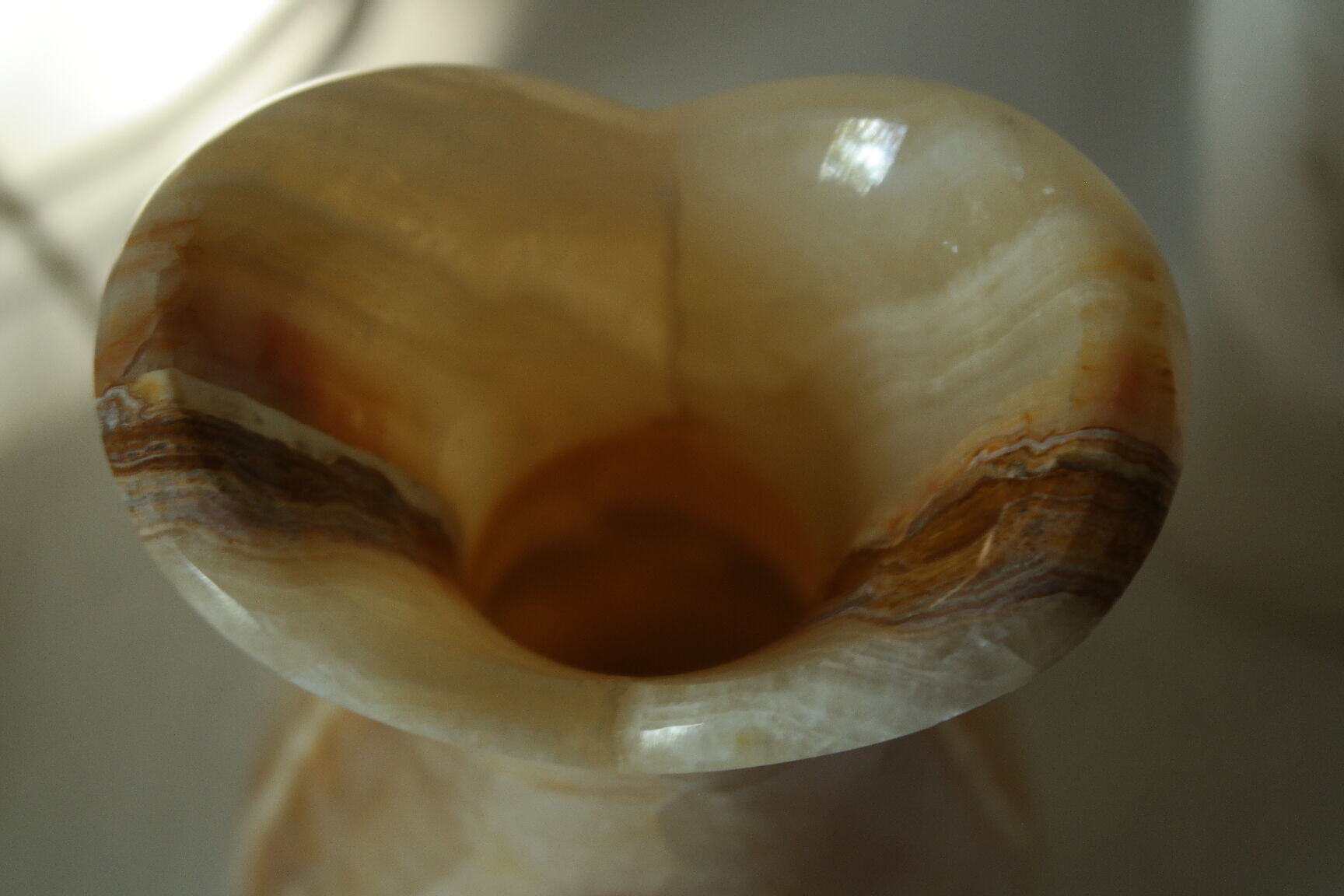 Vase en pierre onyx agathe vintage