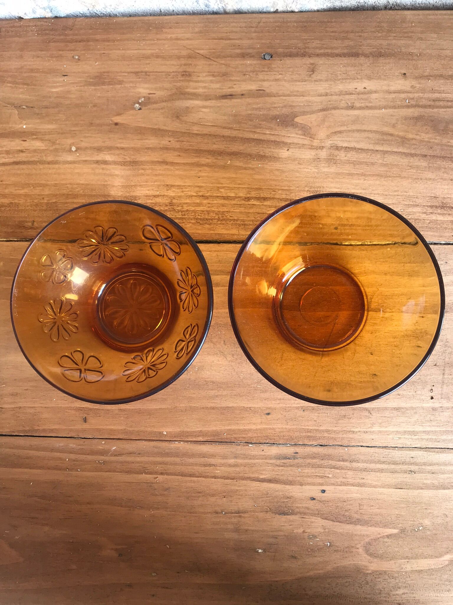 Duo de bols en verre ambré