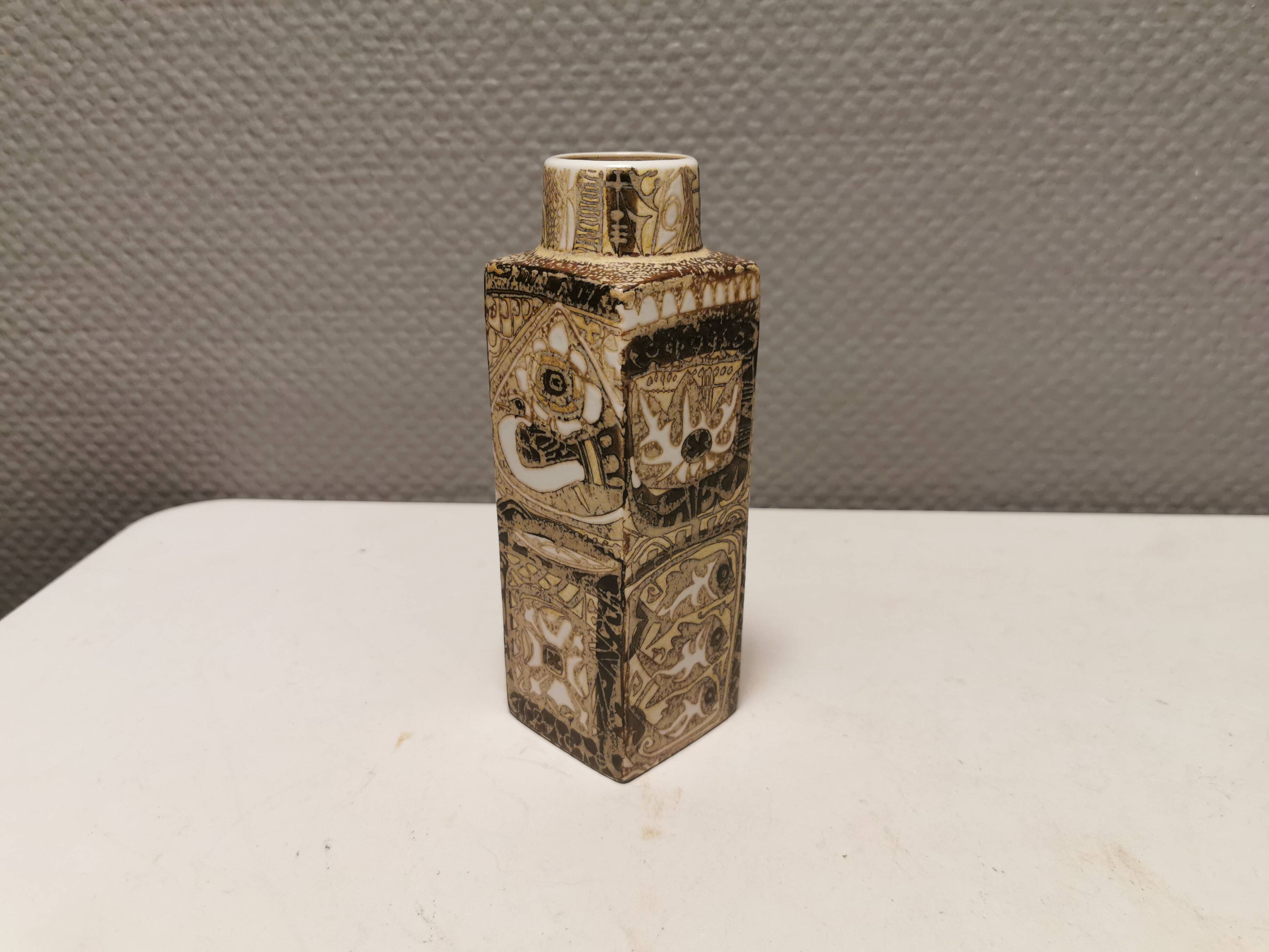 Nils Thorsson Baca vase for Royal Copenhagen Denmark, abstract design, 1960s