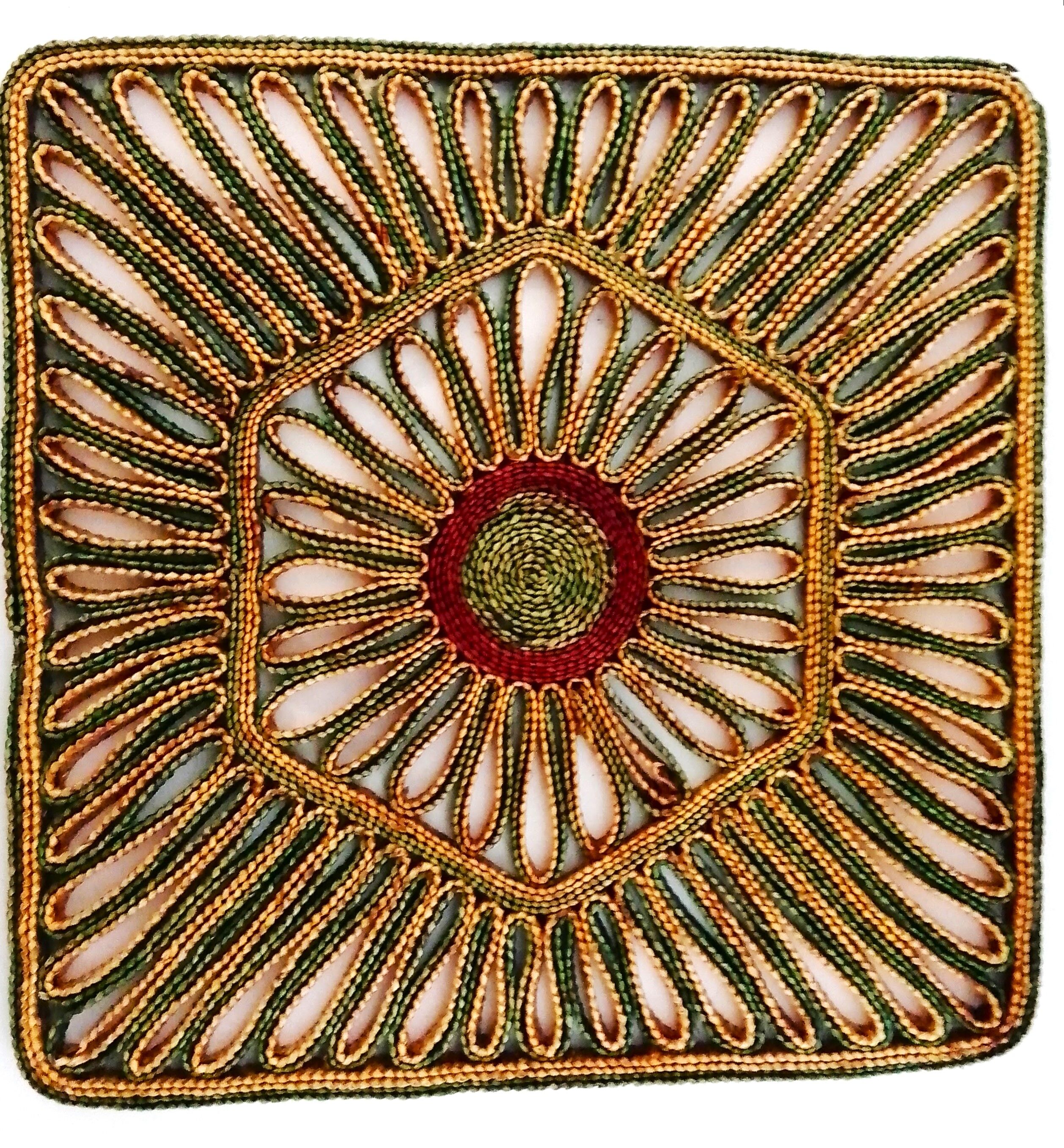 Multicolored woven straw trivia 70s