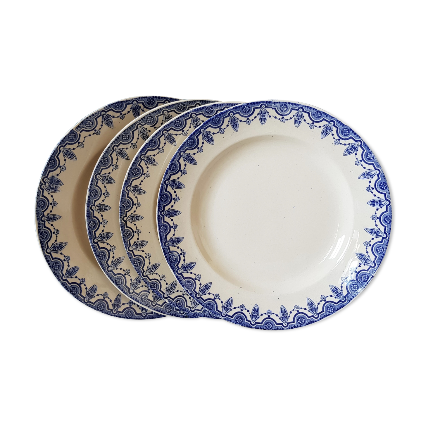 Boch La Louvière set of 4 blue plates Model Clara