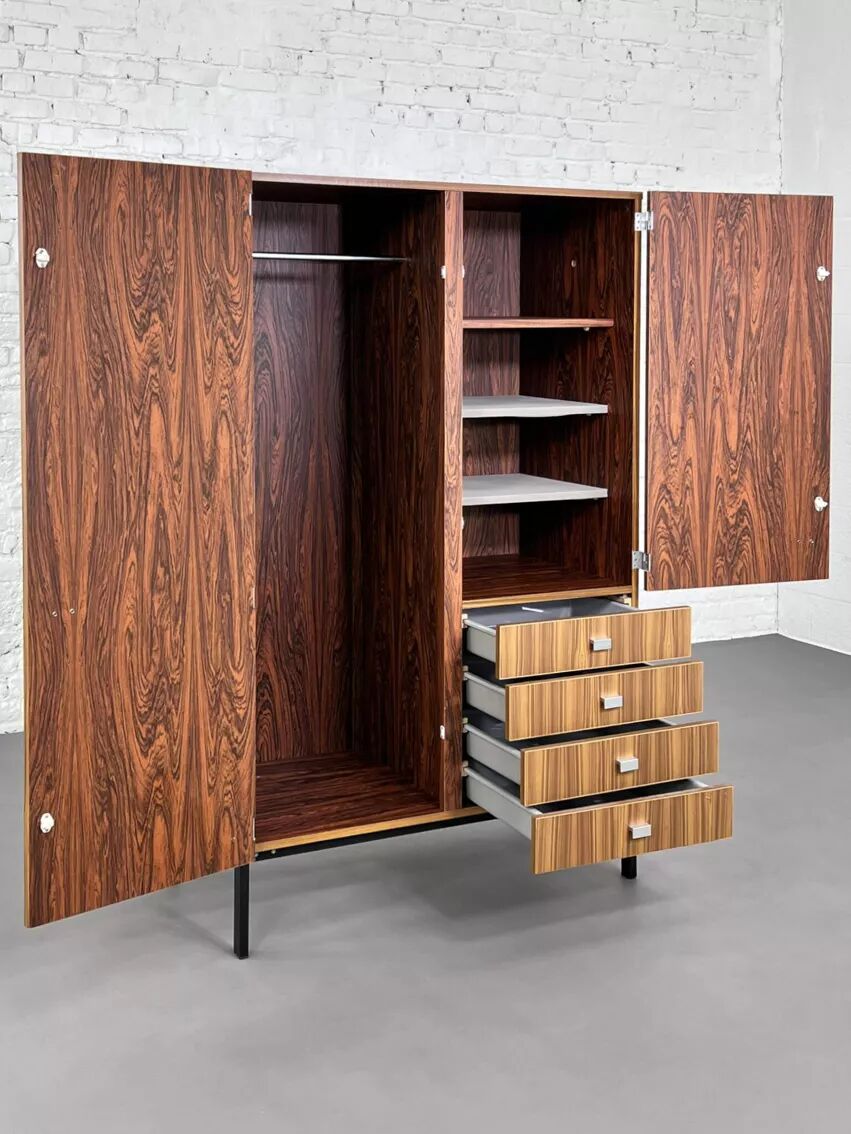 Armoire années 60 par Pierre Guariche pour Meurop