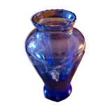 Vase en verre bleu