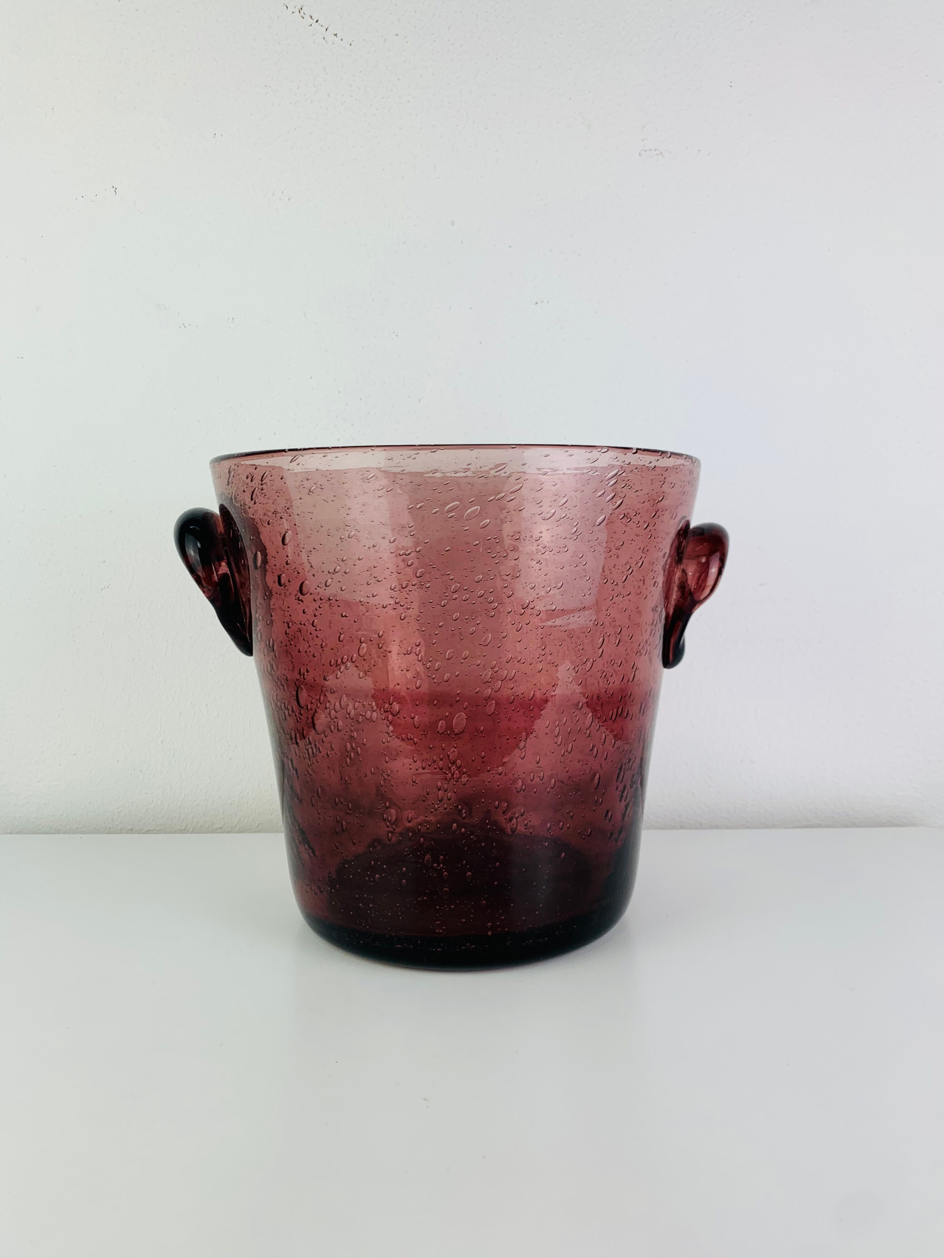 Seau à champagne XL verre bullé de Biot, violet