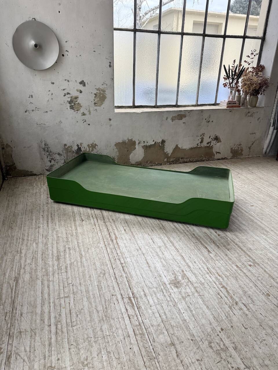 Ozoo single bed by Marc Berthier for Roche Bobois, 1967