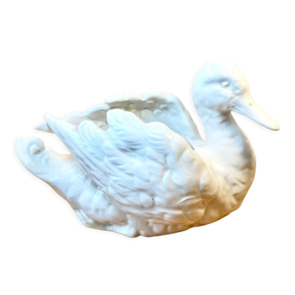 Duck-shaped planter or pot holder