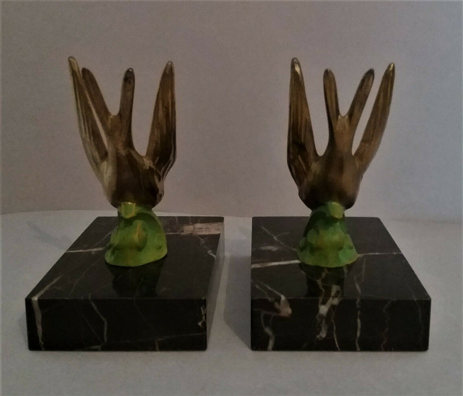 Pair of bookends and marble bookends Art Deco period swallows