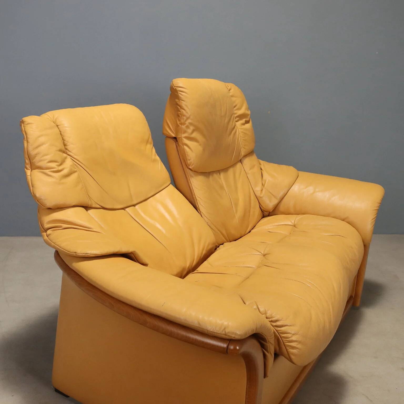 Two-seater sofa Ekornes