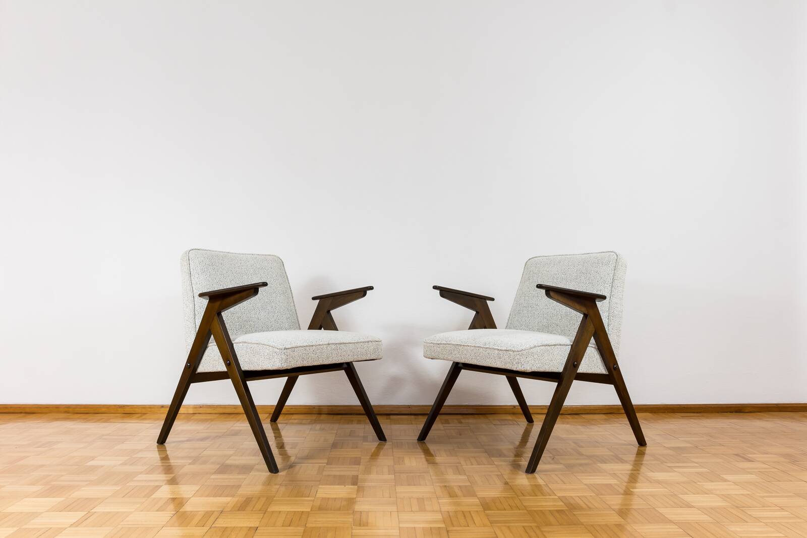 Pair of Model 300 177 Bunny Armchairs, 1960s