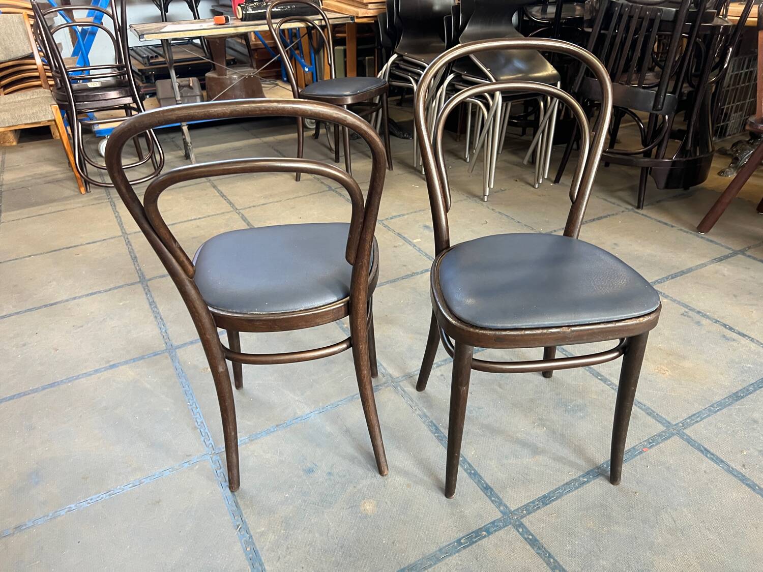 Pair of Thonet 214 chairs