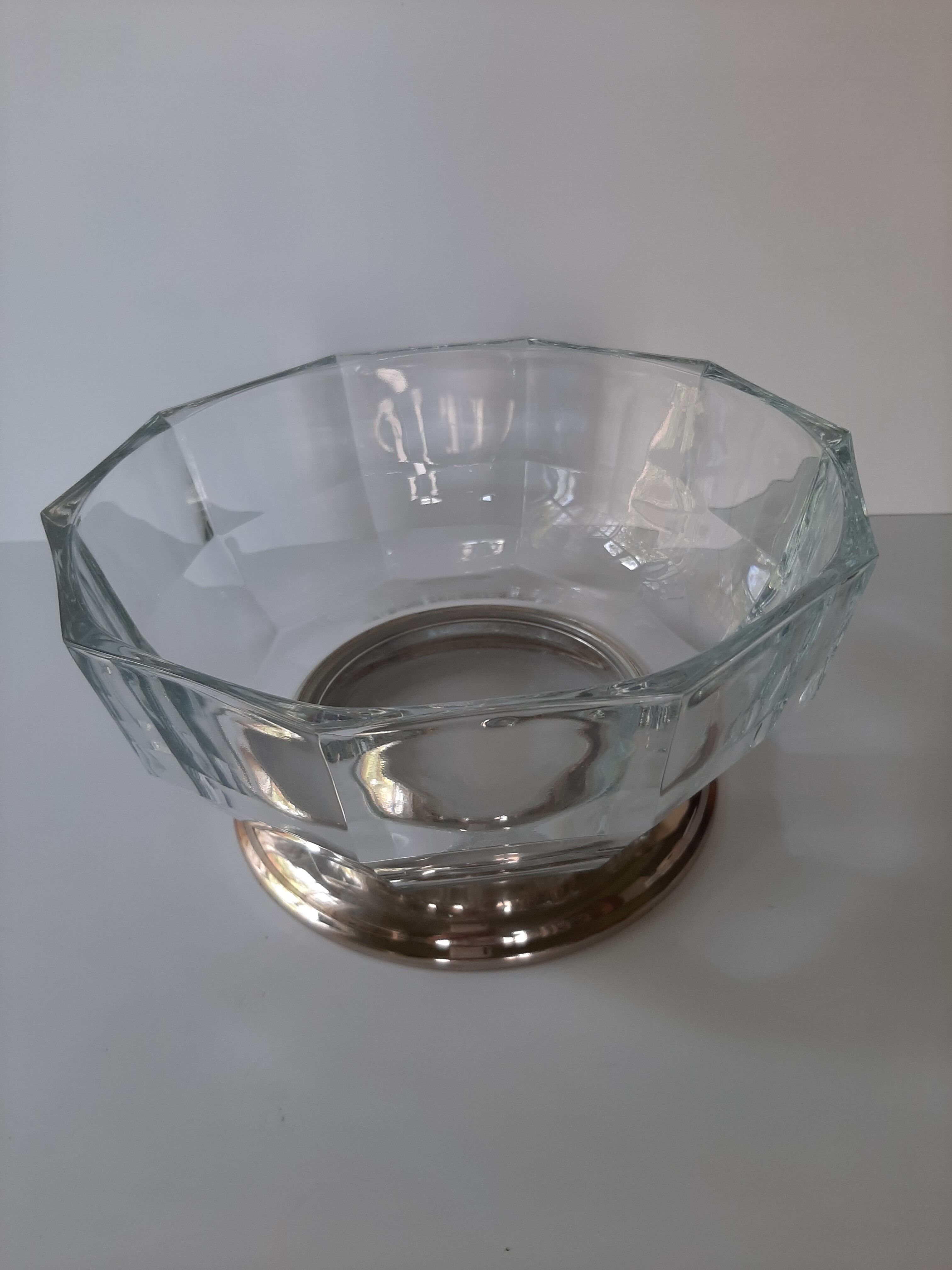 Art deco crystal cut