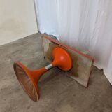 Table vintage orange par Finžgar & Zorman pour Meblo Yougoslavie