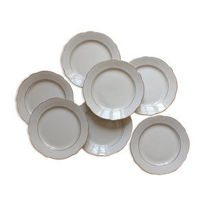 7 assiettes plates en