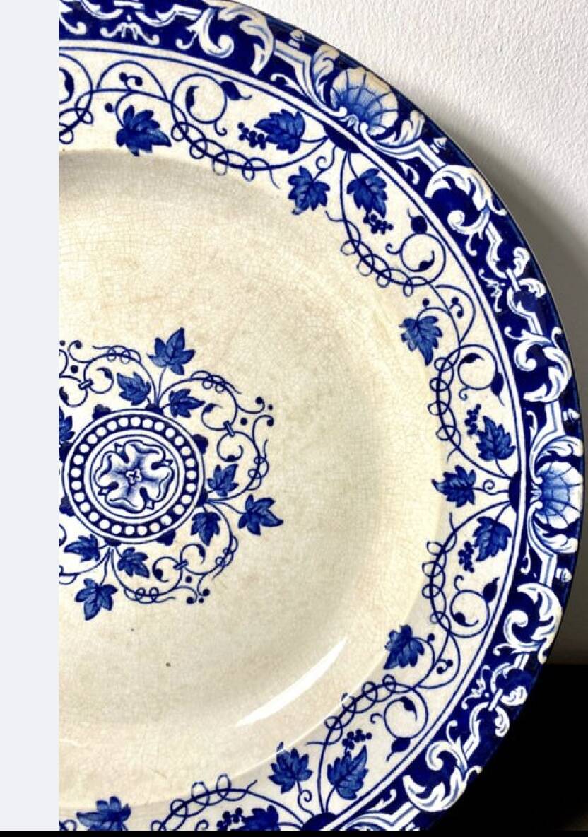 4 old Moustiers plates