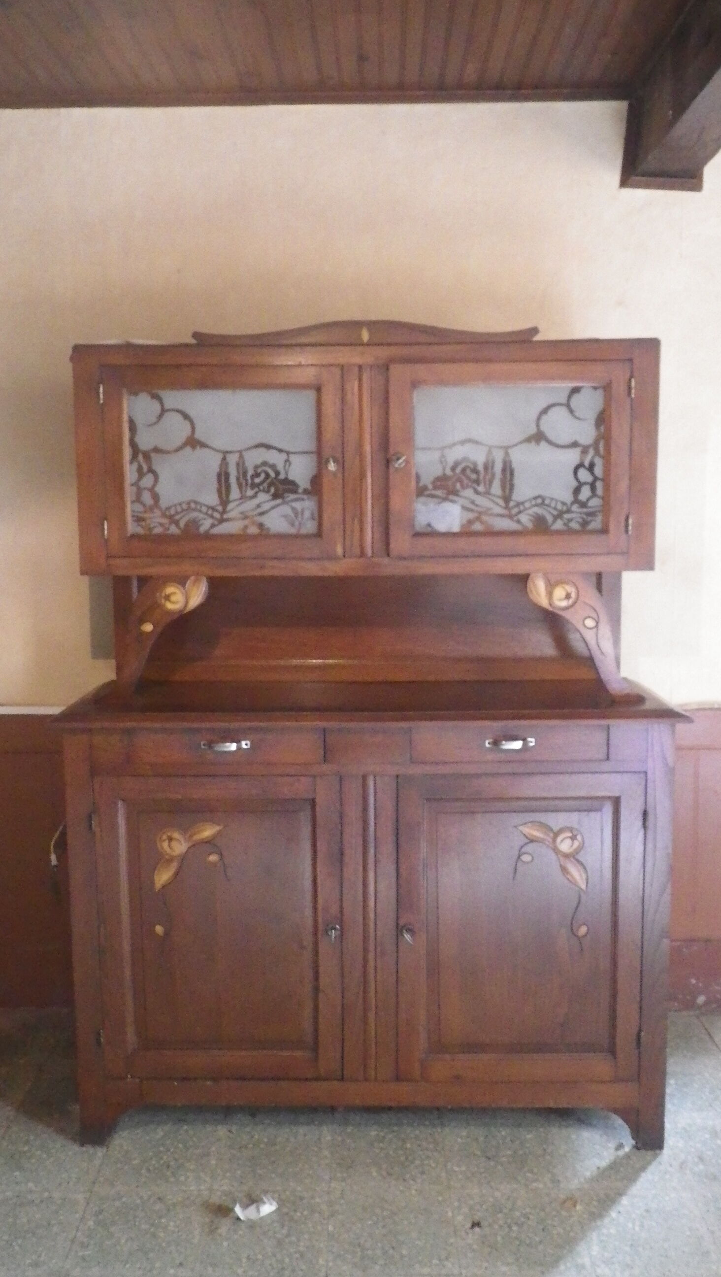 Art Deco kitchen furniture