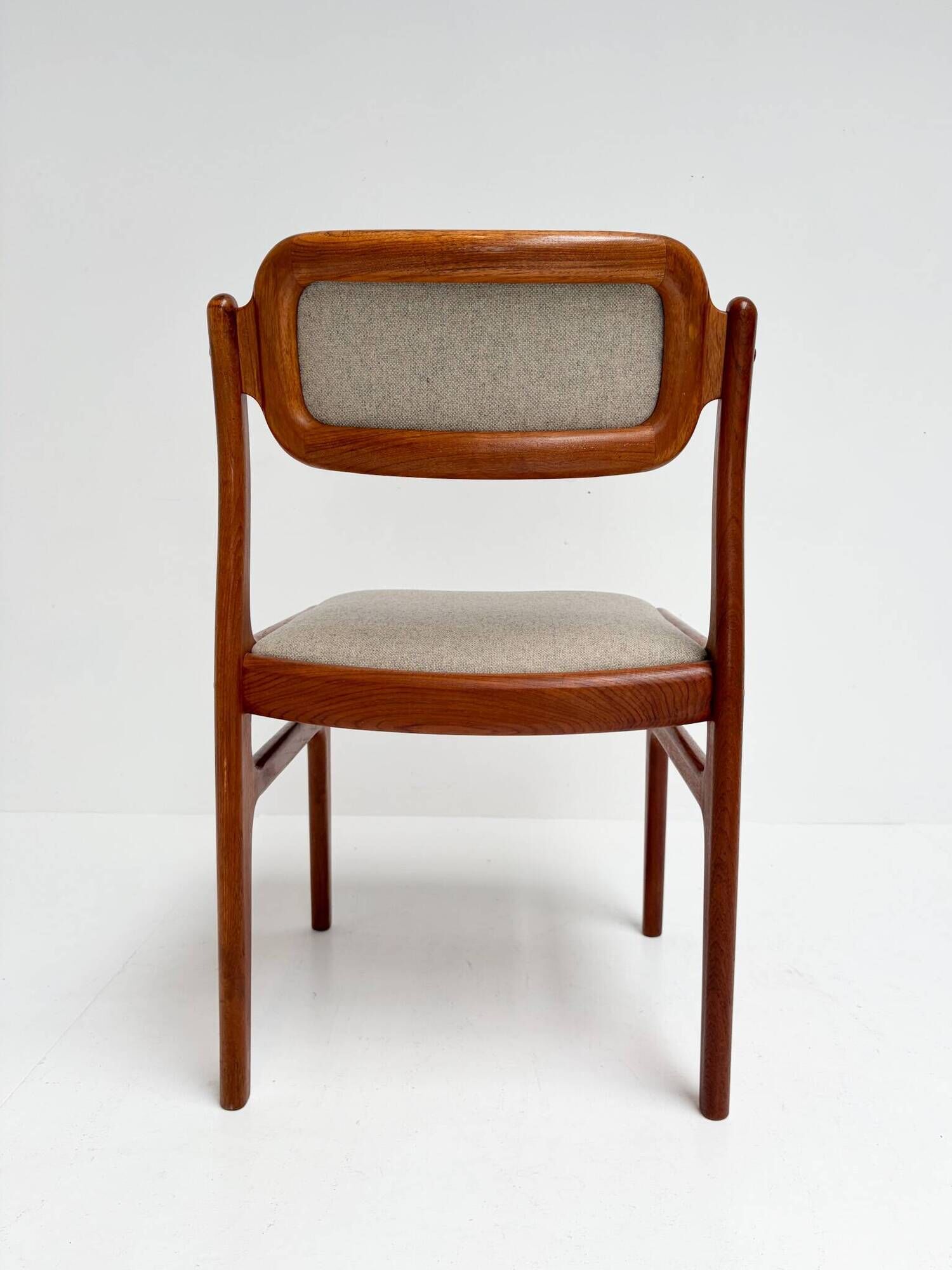 Set of 6 Danish design chairs by Johannes Andersen for Uldum, 1960s